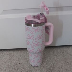 Pink Bow Pattern Kids Tumbler